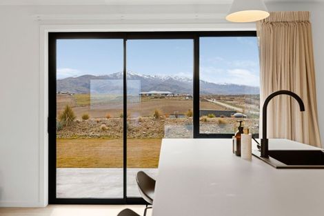 Photo of property in 30 Porter Lane, Springvale, Alexandra, 9391