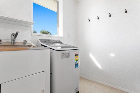 Photo of property in 32 Farnworth Crescent, Whakatane, 3120