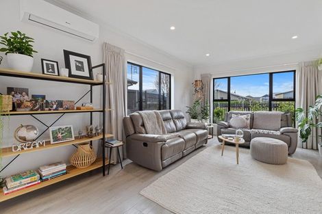 Photo of property in 14 Wyrall Way, Chartwell, Hamilton, 3210