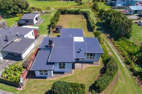 Photo of property in 118 Newcastle Street, Mahia, Nuhaka, 4198