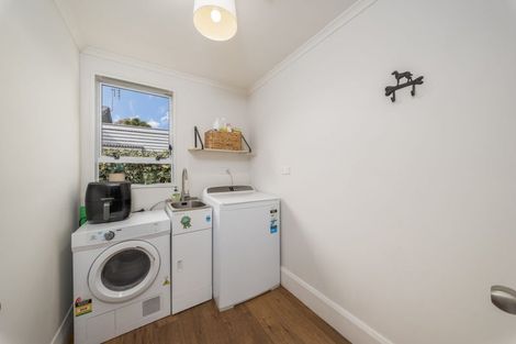 Photo of property in 17 Lionel Street, Avonside, Christchurch, 8061