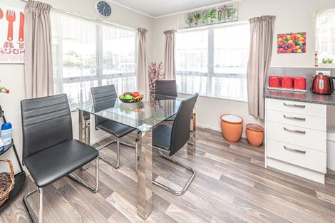 Photo of property in 15 Ward Street, Aramoho, Whanganui, 4500