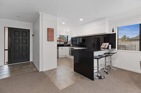 Photo of property in 5 Lamia Grove, Papamoa Beach, Papamoa, 3118