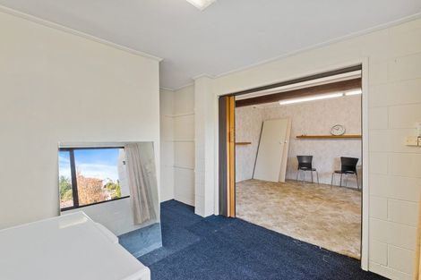 Photo of property in 8 Elwyn Crescent, Green Island, Dunedin, 9018