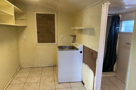 Photo of property in 16 Greta Street, South Hill, Oamaru, 9400