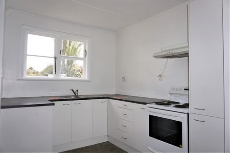 Photo of property in 8 Johnston Street, Foxton, 4814