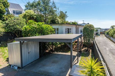 Photo of property in 15 Ratanui Road, Paraparaumu, 5032