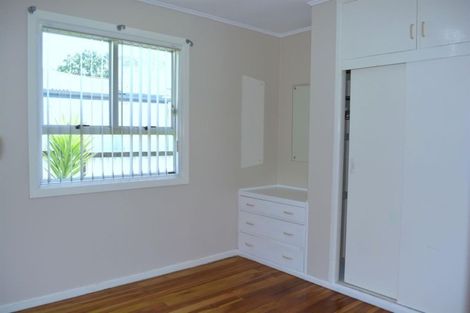 Photo of property in 52a Youngs Road, Papakura, 2110