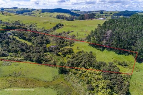 Photo of property in 1310 Old North Road, Helensville, 0875