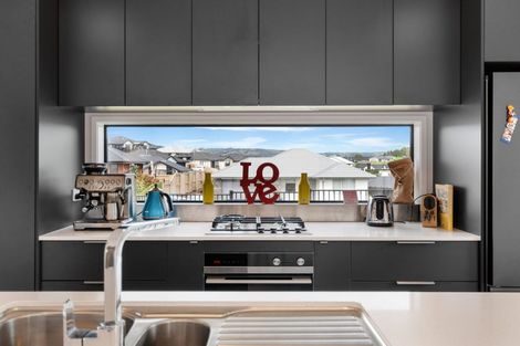 Photo of property in 8 Anglers Way, Omokoroa, 3114