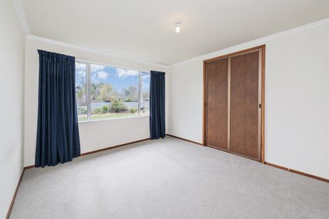 Photo of property in 40 High Street, Hawarden, 7385