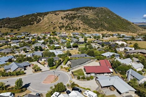 Photo of property in 9a Juno Place, Wanaka, 9305