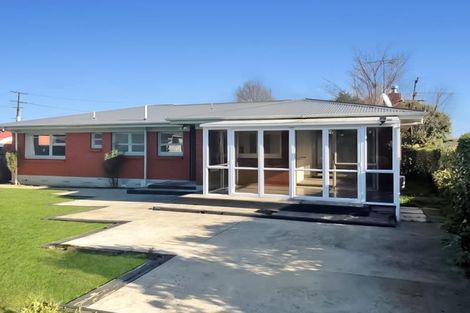 Photo of property in 2 Heath Street, St Andrews, Hamilton, 3200