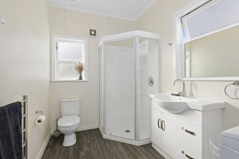 Photo of property in 145 Stokes Valley Road, Stokes Valley, Lower Hutt, 5019