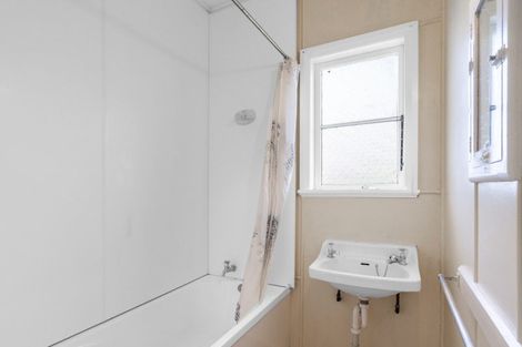 Photo of property in 14 Doyle Street, Bluff, 9814