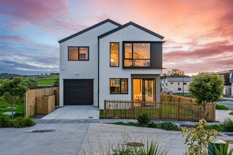 Photo of property in 196 Henwood Road, Westgate, 0814