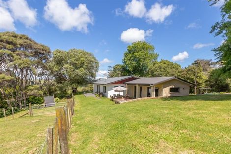 Photo of property in 1310 Old North Road, Helensville, 0875