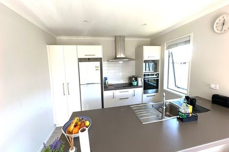 Photo of property in 32 Pakanga Grove, Pyes Pa, Tauranga, 3112