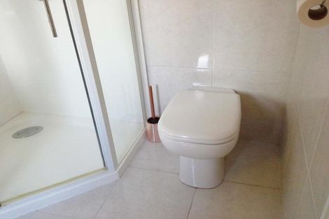 Photo of property in 15 Wallath Road, Westown, New Plymouth, 4310