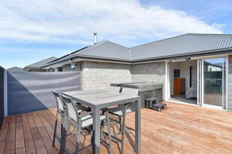 Photo of property in 13 Higgins Street, Woodend, 7610