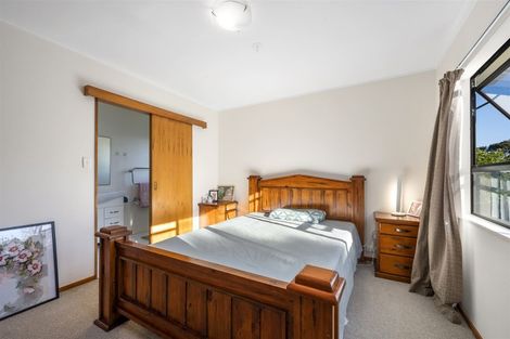 Photo of property in 3/43-53 Chivalry Road, Glenfield, Auckland, 0629