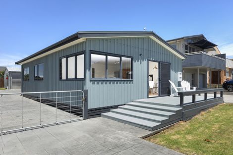 Photo of property in 17 Brighton Road, Waihi Beach, 3611