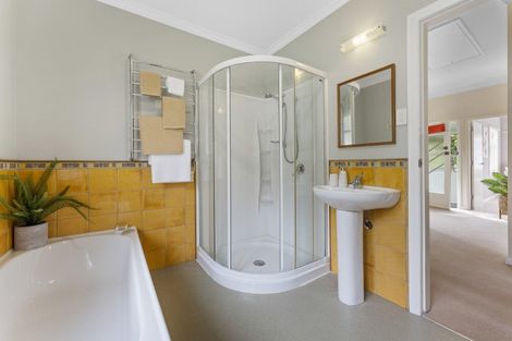 Photo of property in 10 Manuka Street, Hokowhitu, Palmerston North, 4410