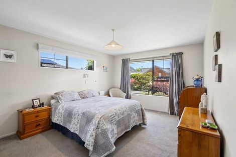 Photo of property in 2/30c Greers Road, Ilam, Christchurch, 8041