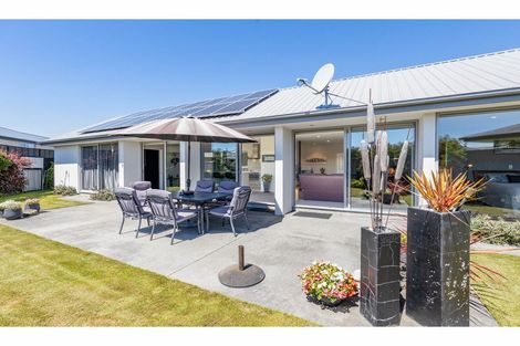 Photo of property in 8 Wisteria Lane, Rangiora, 7400