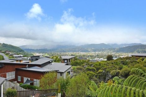 Photo of property in 21 Cosgrove Rise, Riverstone Terraces, Upper Hutt, 5018