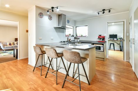 Photo of property in 26 Lorelei Place, Opaheke, Papakura, 2113