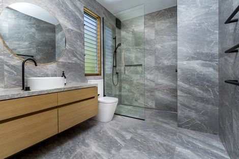 Photo of property in 21 Whitby Crescent, Mairangi Bay, Auckland, 0630