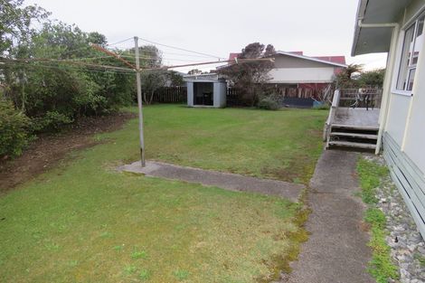 Photo of property in 15 Martin Place, Carters Beach, Westport, 7825