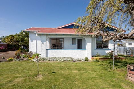 Photo of property in 16 Trafalgar Street, Dannevirke, 4930