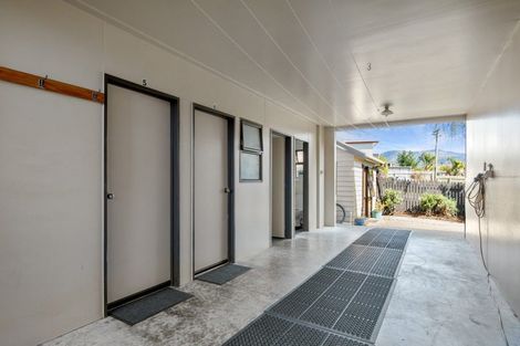 Photo of property in 318 Waikawa Road, Waikawa, Picton, 7220