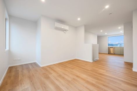 Photo of property in 7 Pukakaho Lane, Papatoetoe, Auckland, 2025