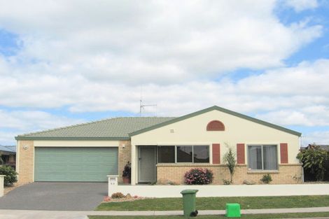 Photo of property in 56 Gravatt Road, Papamoa Beach, Papamoa, 3118