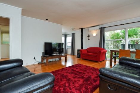 Photo of property in 1/66 Mcdowell Crescent, Hillcrest, Auckland, 0627
