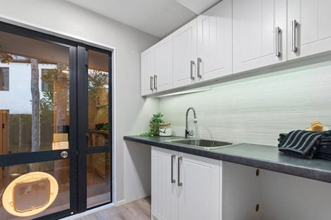 Photo of property in 15 Abingdon Court, Avonhead, Christchurch, 8042