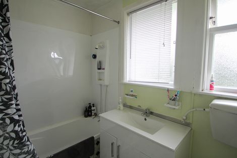 Photo of property in 43 Dacre Street, Oamaru North, Oamaru, 9400