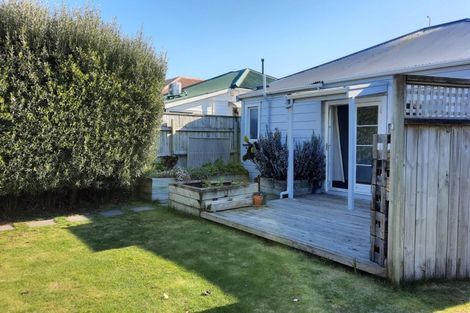 Photo of property in 40 Queen Street, Petone, Lower Hutt, 5012