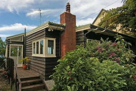 Photo of property in 2 Rama Crescent, Khandallah, Wellington, 6035