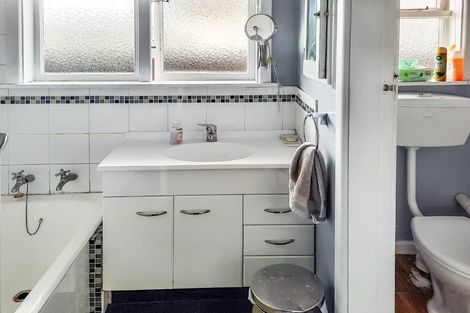 Photo of property in 3 Kellys Road, Mairehau, Christchurch, 8052