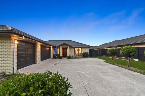 Photo of property in 129 Wentworth Drive, Rototuna North, Hamilton, 3210