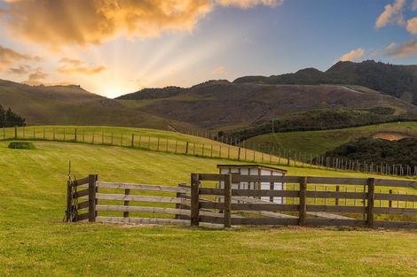 Photo of property in 13 Slater Road, South Head, 0874