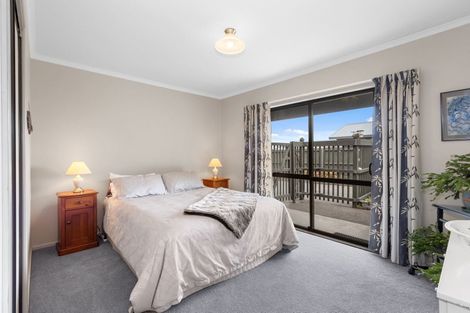 Photo of property in 100 Queenspark Drive, Parklands, Christchurch, 8083