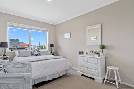 Photo of property in 15 Parkland Rise, Omokoroa, 3114