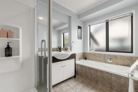 Photo of property in 16 Raukawa Drive, Bethlehem, Tauranga, 3110