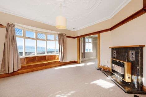 Photo of property in 19 Oku Street, Island Bay, Wellington, 6023