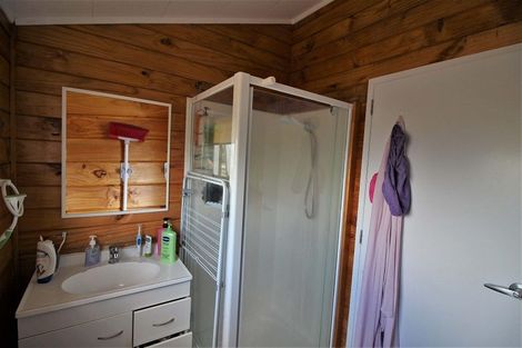 Photo of property in 2 Perry Place, Bader, Hamilton, 3206